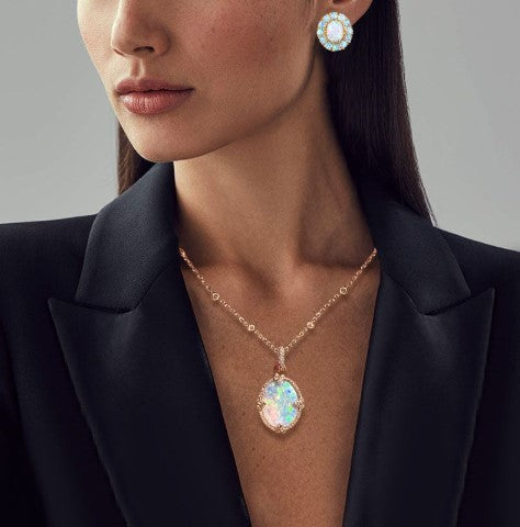 Set Gioielli con Opale Ovale Dorato con Alone – Collana & Orecchini