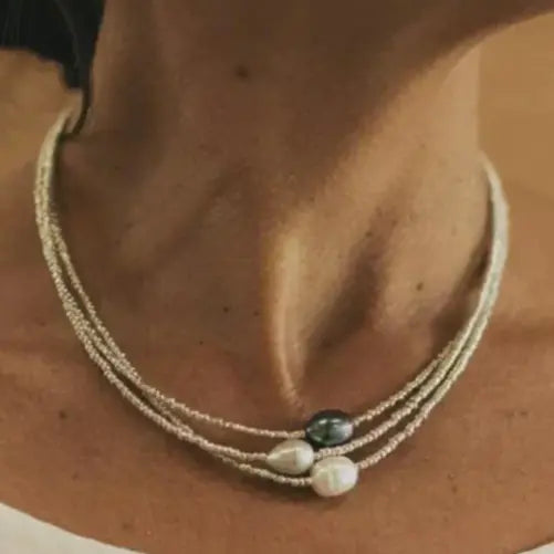 Collana Elegante con Ciondolo Perla Naturale