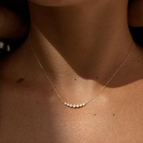 Collana con Zaffiro Bianco Taglio Rotondo in Oro