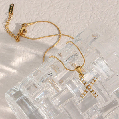 Collana di iniziali con preziose perle naturali placcate in oro 18 carati