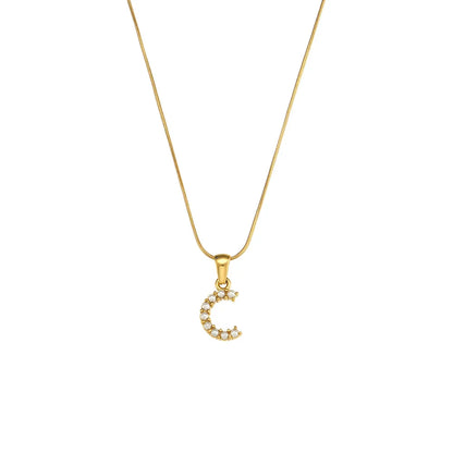 Collana di iniziali con preziose perle naturali placcate in oro 18 carati