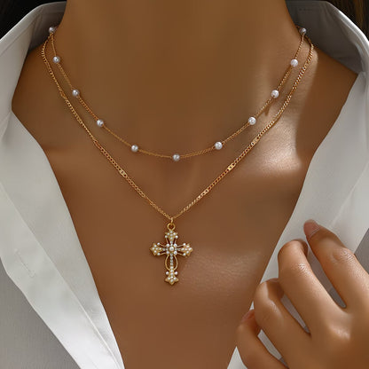 Collana con ciondolo croce multistrato