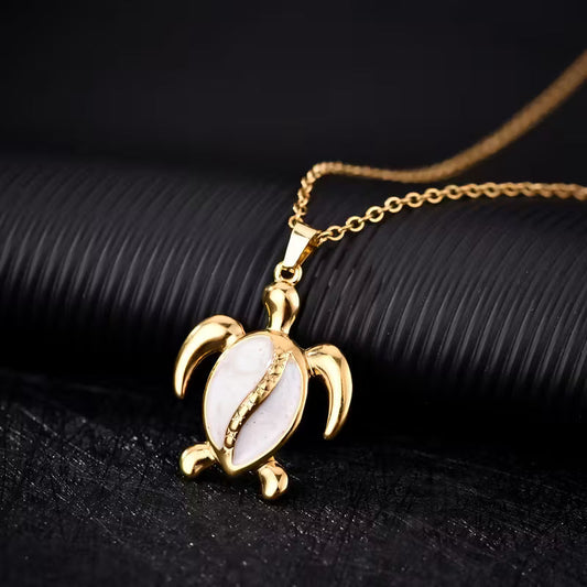 Collana con Ciondolo Tartaruga Marina delle Maree Dorate