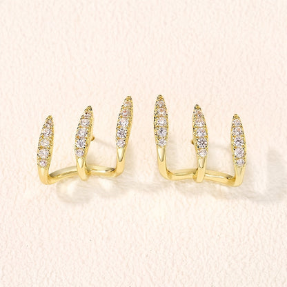 Orecchini a bottone eleganti in strass con tre griffe