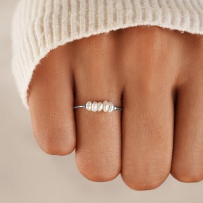 Anello classico perle d'acqua dolce e argento