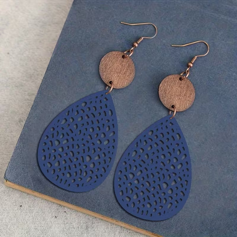 Orecchini in pelle stile vintage traforati