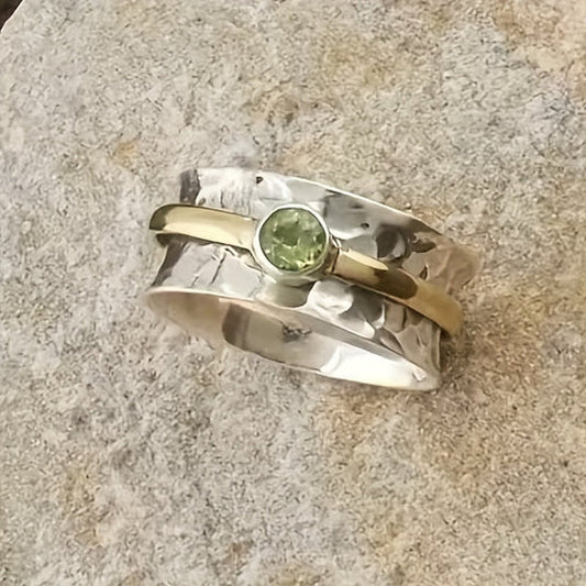 Anello di zirconia verde elegante