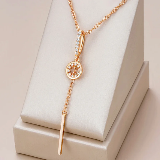 Collana Elegante con Cristallo Rotondo in Oro