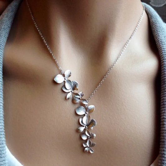 Collana Vintage a Fiore Argentato