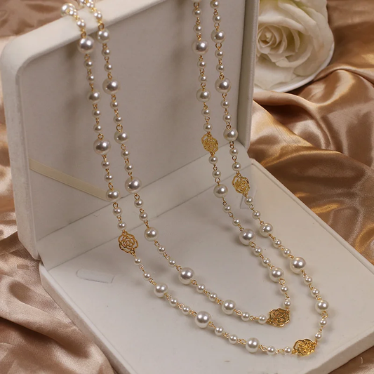 Elegante Collana d'Oro e Perle