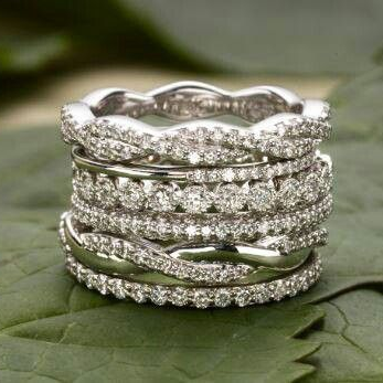 Anello d'Argento con Strati di Zirconia Vintage