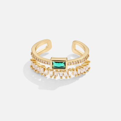 Anello a strati con cristallo